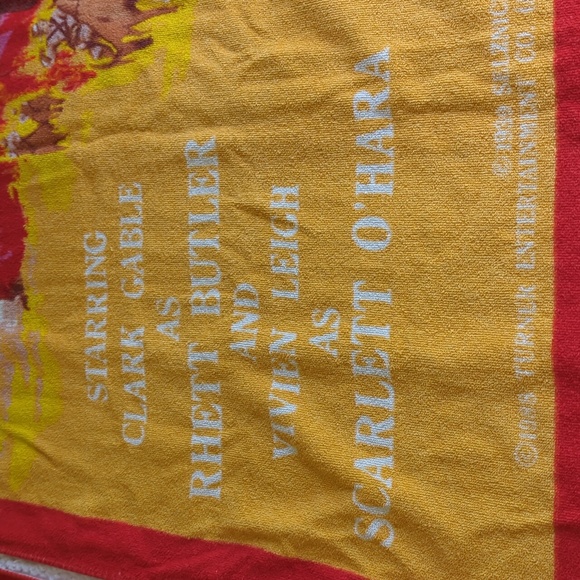 (2) Vintage Gone With the Wind Graphic Beach Bath Towels Red White Collectibles - Picture 4 of 16